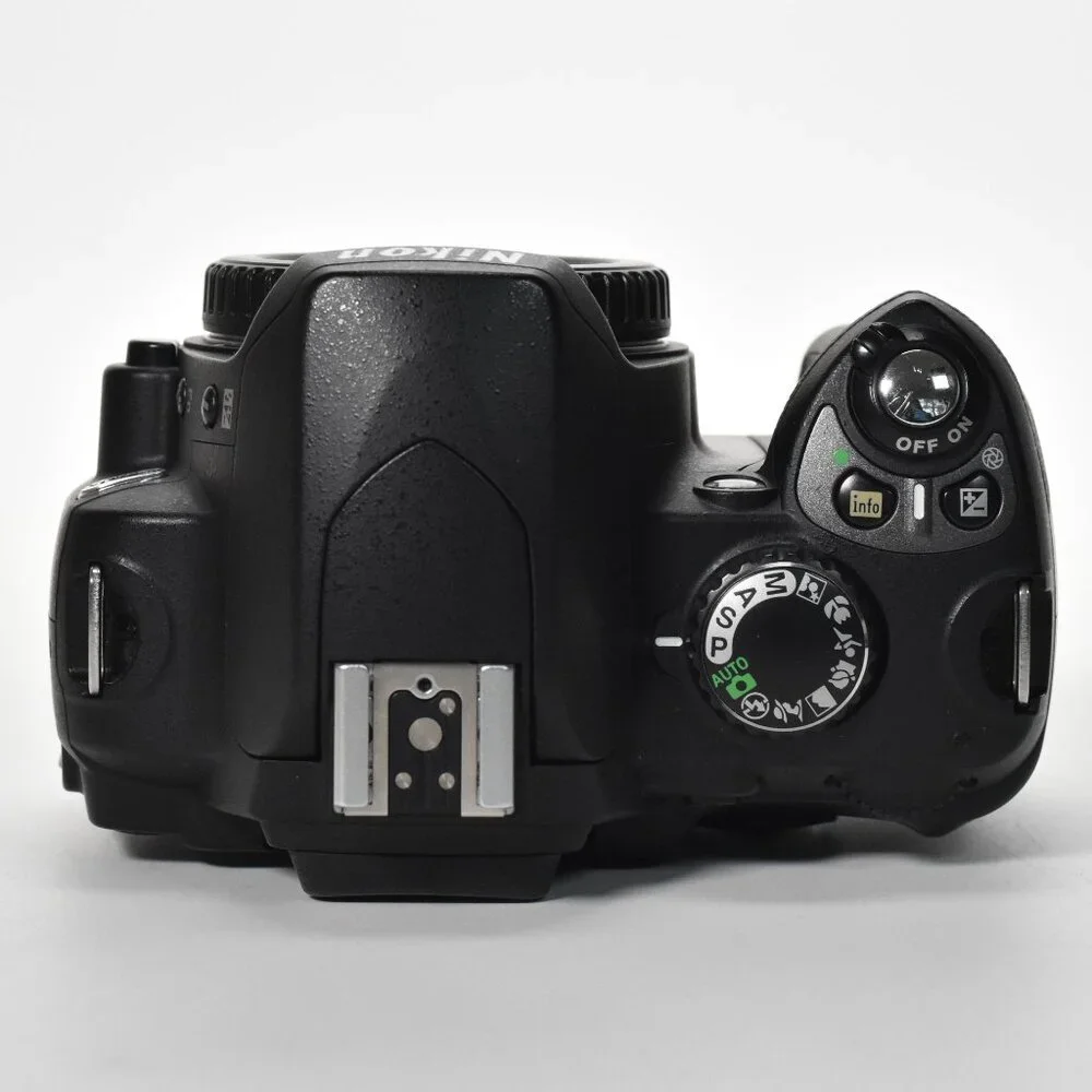 Nikon D40x DSLR Camera 10.2MP Nikon AFS 18-55mm Lens 22,619 Clicks 32GB SD Card - Picture 8 of 16